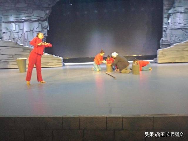 走进红旗渠