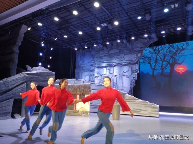 走进红旗渠