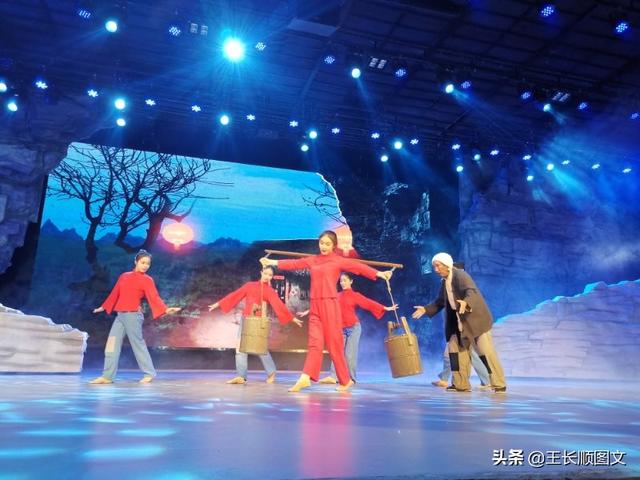 走进红旗渠